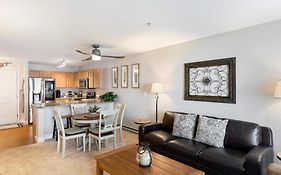 1054- First Tracks Condo With Gondola Access Pool